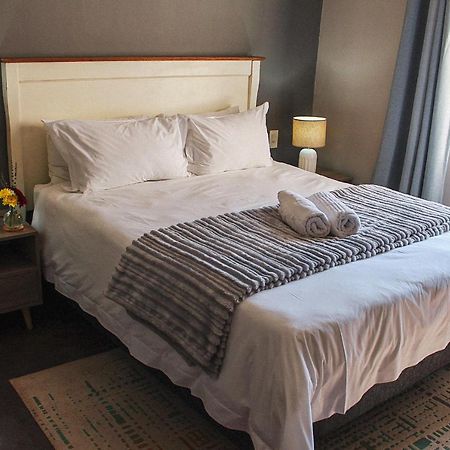Apartamento Modern Farm Lichtenburg Exterior foto