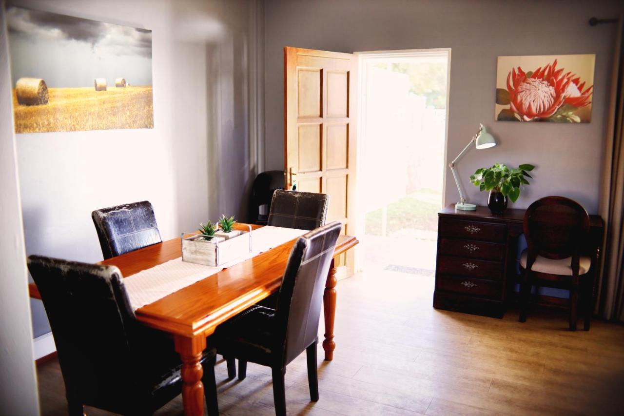 Apartamento Modern Farm Lichtenburg Exterior foto